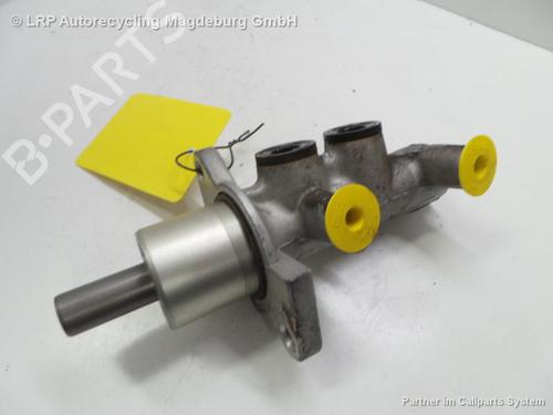 Used Brake master cylinder OPEL ZAFIRA A MPV (T98) 2.0 DTI 16V (F75) (101 hp) 31776918