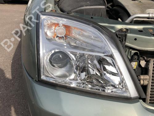 Used Right headlight Right headlight OPEL SIGNUM Hatchback (Z03) 1.8 (F48) (122 hp) 33005528 33005528