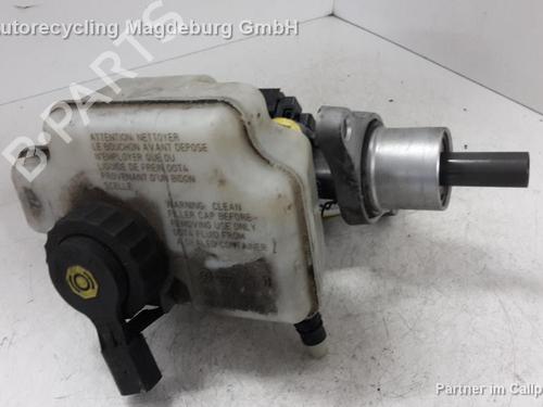 Maître-cylindre VW GOLF VI (5K1) 2.0 TDI (110 hp) 31779165