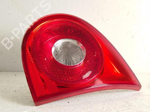 Farolim direito da mala VW GOLF VI (5K1) 1.4 (80 hp) 31787950