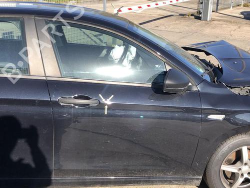 right-front-door-fiat-tipo-saloon-356_-357_-2015-31959341 main image