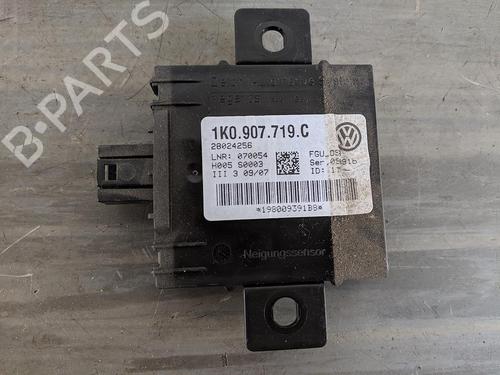 Elektronisk modul VW EOS (1F7, 1F8) 2.0 TDI 16V (140 hp) 31782865