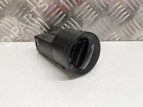 Headlight switch VW POLO IV (9N_, 9A_) 1.2 | BP31783576I24 