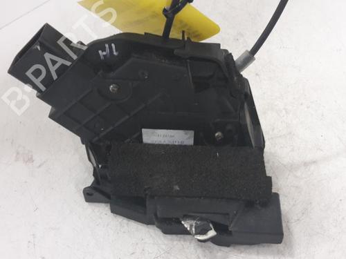 Venstre bagtil lås Venstre bagtil lås MAZDA 3 (BK) 1.3 (BK14) (84 hp) 34384806 34384806