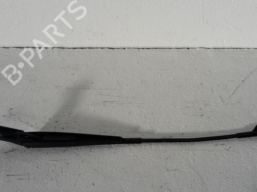 Used Front windshield wiper arm VW PASSAT B6 Variant (3C5) 1.9 TDI (105 hp) 31779368