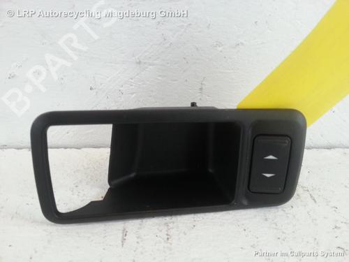 Interrupteur de vitre avant droite FORD FOCUS II (DA_, HCP, DP) 1.8 TDCi (115 hp) 31778641