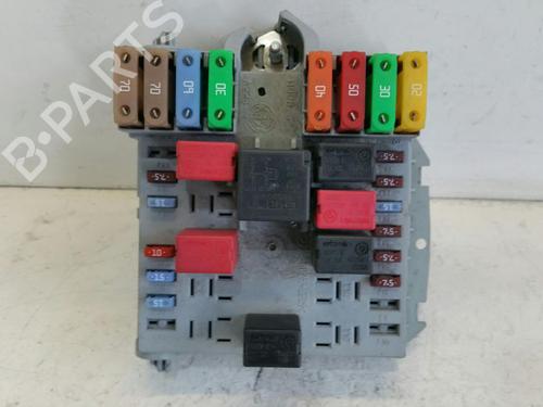 Used Fuse box LANCIA YPSILON (843_) 1.2 (843.AXA1A) (60 hp) 31780613