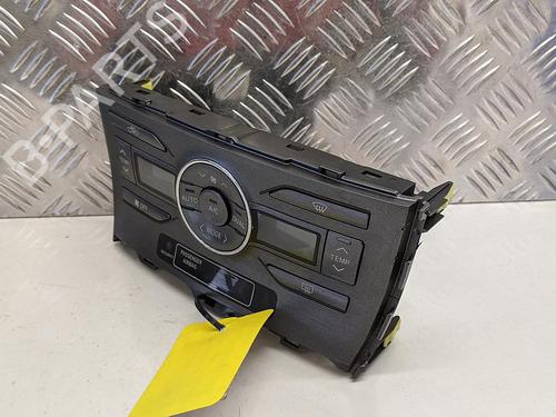 Climate control TOYOTA AURIS (_E15_) 2.0 D-4D (ADE150_, ADE150R) | BP31783556I5 