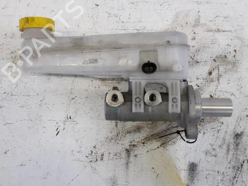 Used Brake master cylinder PEUGEOT BOXER Van 2.2 HDi 120 (120 hp) 31779261