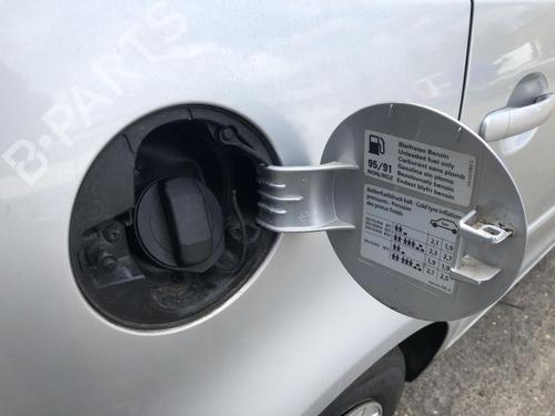 Used Fuel flap Fuel flap VW POLO IV (9N_, 9A_) 1.2 12V (64 hp) 34103571 34103571