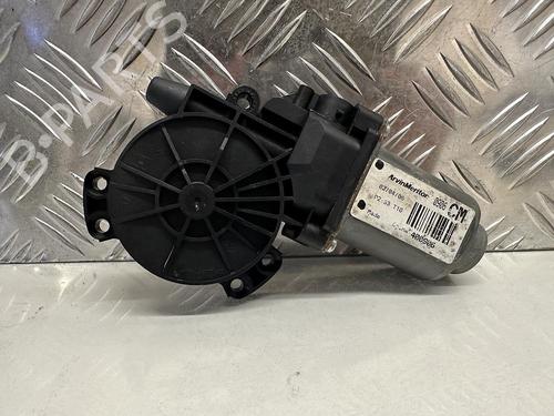 Used Right front window motor HYUNDAI SANTA FÉ II (CM) 2.7 V6 GLS (189 hp) 31783389