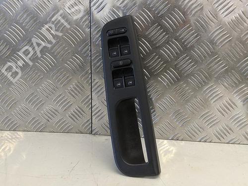 Used Left front window switch SKODA OCTAVIA I (1U2) 2.0 (116 hp) 31784847