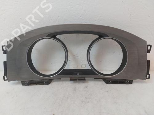 Used Instrument cluster VW GOLF VII (5G1, BQ1, BE1, BE2) 1.6 TDI (105 hp) 31789526