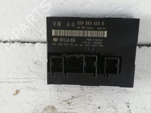 Used Electronic module NISSAN PRIMERA Hatchback (P11) 1.8 16V (114 hp) 31779585