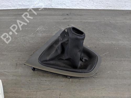 Annen TOYOTA AURIS (_E15_) 1.4 (ZZE150_, ZZE150R) (97 hp) 31782505