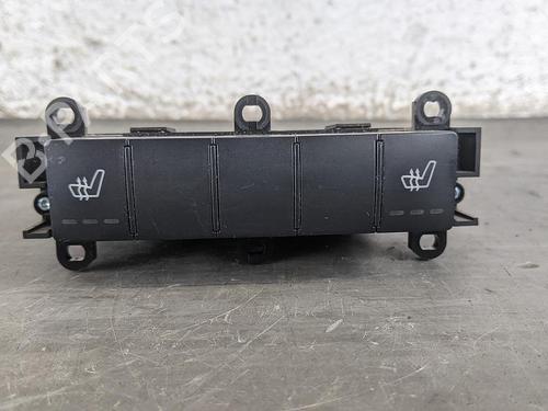 switch-mercedes-benz-a-class-w169-2004-2005-2006-2007-2008-2009-2010-2011-2012-31784236 main image