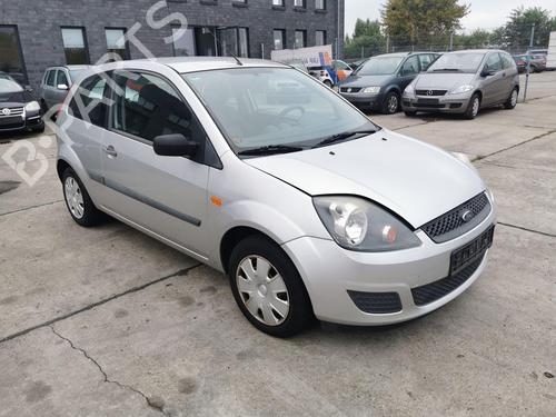 Brugte FORD FIESTA V (JH_, JD_) 1.3 (60 hp) 4402055