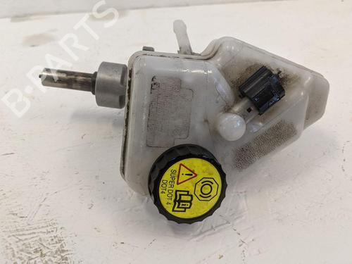 Hovedbremsecylinder FORD MONDEO III (B5Y) 1.8 16V (125 hp) 31777937