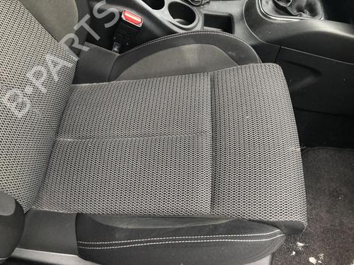 Right front seat CITROËN C4 II (NC_) 1.2 THP 130 (NCHNYM, NCHNYT) | BP32069442C16 