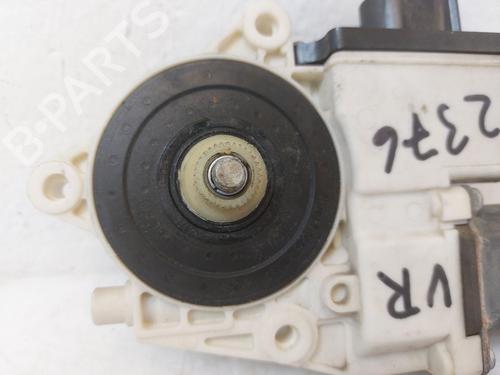 Right front window motor BMW X3 (E83) xDrive 35 d | BP31789390E20  - Image 9