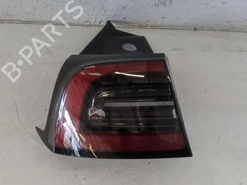 Feu arrière gauche TESLA MODEL Y (5YJY) Long Range All-wheel Drive (514 hp) 31787439