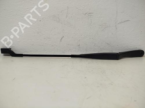 Used Front windshield wiper arm FORD FIESTA VII (HJ, HF) 1.0 EcoBoost (85 hp) 31790918