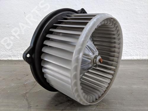 Ventilator motor TOYOTA COROLLA Verso (ZER_, ZZE12_, R1_) 2.2 D-4D (AUR10_, AUR10R) (136 hp) 31781967