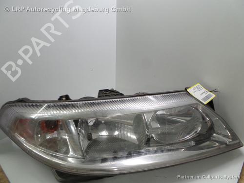 Used Right headlight NISSAN PRIMERA Hatchback (P11) 1.8 16V (114 hp) 31776882