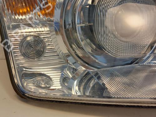 Right headlight FORD MONDEO III Turnier (BWY) 2.0 TDCi | BP31790726C29 