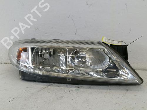 Faro derecho NISSAN PRIMERA Hatchback (P11) 1.8 16V (114 hp) 31781387
