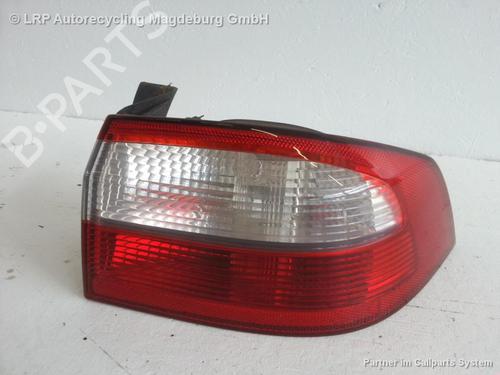 Used Right taillight NISSAN PRIMERA Hatchback (P11) 1.8 16V (114 hp) 31778953