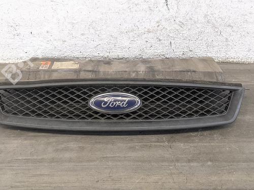 Calandre NISSAN PRIMERA Hatchback (P11) 1.8 16V (114 hp) 31784344