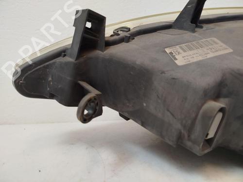 Right headlight PEUGEOT 307 CC (3B) 2.0 16V | BP31787538C29