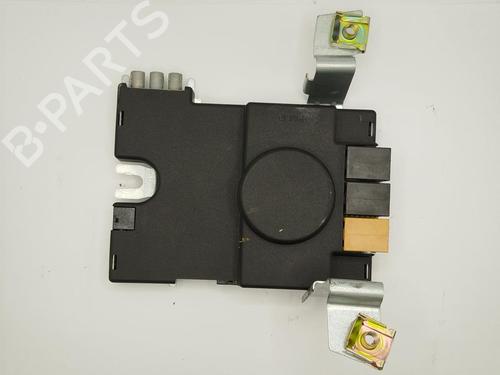 Antenne/Halterung für AUDI A3 Sportback (8PA) 1.6 (102 hp) 31787799