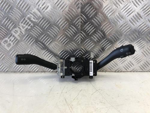 Used Switch VW GOLF IV Variant (1J5) 1.4 16V (75 hp) 31785799