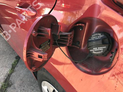 Used Fuel flap Fuel flap HYUNDAI i20 II Coupe (GB) 1.4 (100 hp) 35918059 35918059