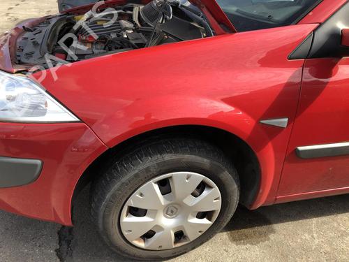 Parafango anteriore sinistro Parafango anteriore sinistro RENAULT MEGANE II Estate (KM0/1_) 1.6 16V (112 hp) 33833922 33833922