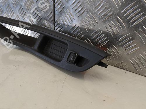 Right front window switch FORD FOCUS III Turnier 2.0 TDCi | BP31784714I26 