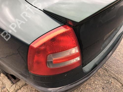 Left taillight SKODA OCTAVIA II (1Z3) 1.9 TDI | BP31787983C34
