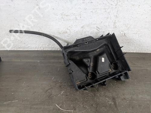 Suporte VW POLO IV (9N_, 9A_) 1.4 16V (75 hp) 31783048