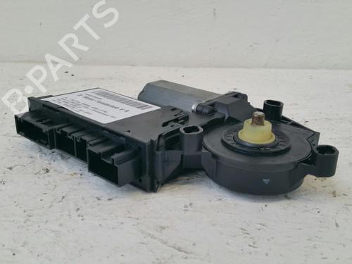 Fensterhebermotor vorne rechts für AUDI A4 B7 Avant (8ED) 1.9 TDI (116 hp) 31781268