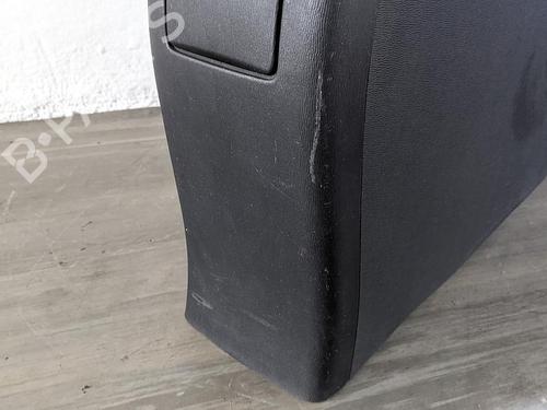 Armrest / Center console TOYOTA AVENSIS Estate (_T27_) 2.2 D-4D (ADT271_, ADT271R) | BP31785261I20 