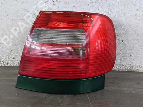 Used Right taillight NISSAN PRIMERA Hatchback (P11) 1.8 16V (114 hp) 31783833