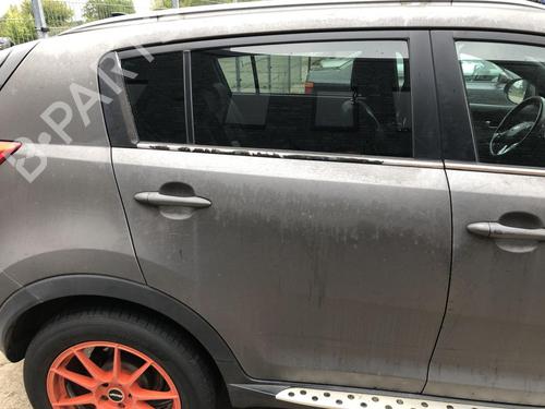 Used Right rear door KIA SPORTAGE III (SL) 2.0 CRDi AWD (184 hp) 31958820