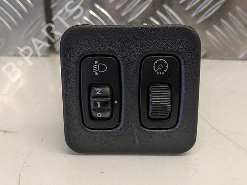 Otra MITSUBISHI LANCER VII Estate (CS_W, CT_W) 1.6 (98 hp) 31784693