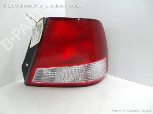 Høyre baklys NISSAN PRIMERA Hatchback (P11) 1.8 16V (114 hp) 31777322