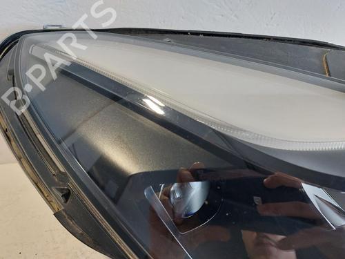 Right headlight TESLA MODEL Y (5YJY) Long Range All-wheel Drive | BP31788266C29 