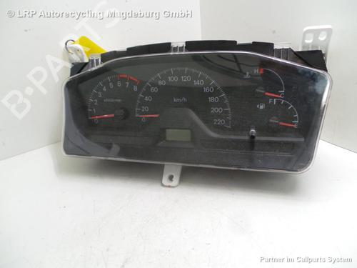 Quadro strumenti NISSAN PRIMERA Hatchback (P11) 1.8 16V (114 hp) 31777602