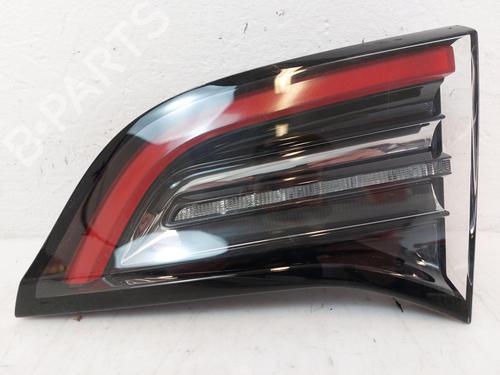 Used Right tailgate light TESLA MODEL Y (5YJY) EV All-wheel Drive (450 hp) 31788978