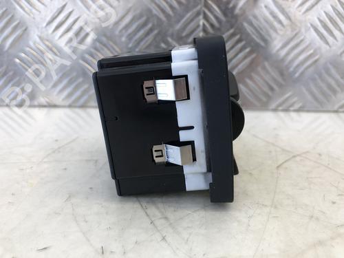 Headlight switch VOLVO V50 (545) 1.6 D | BP31786165I24